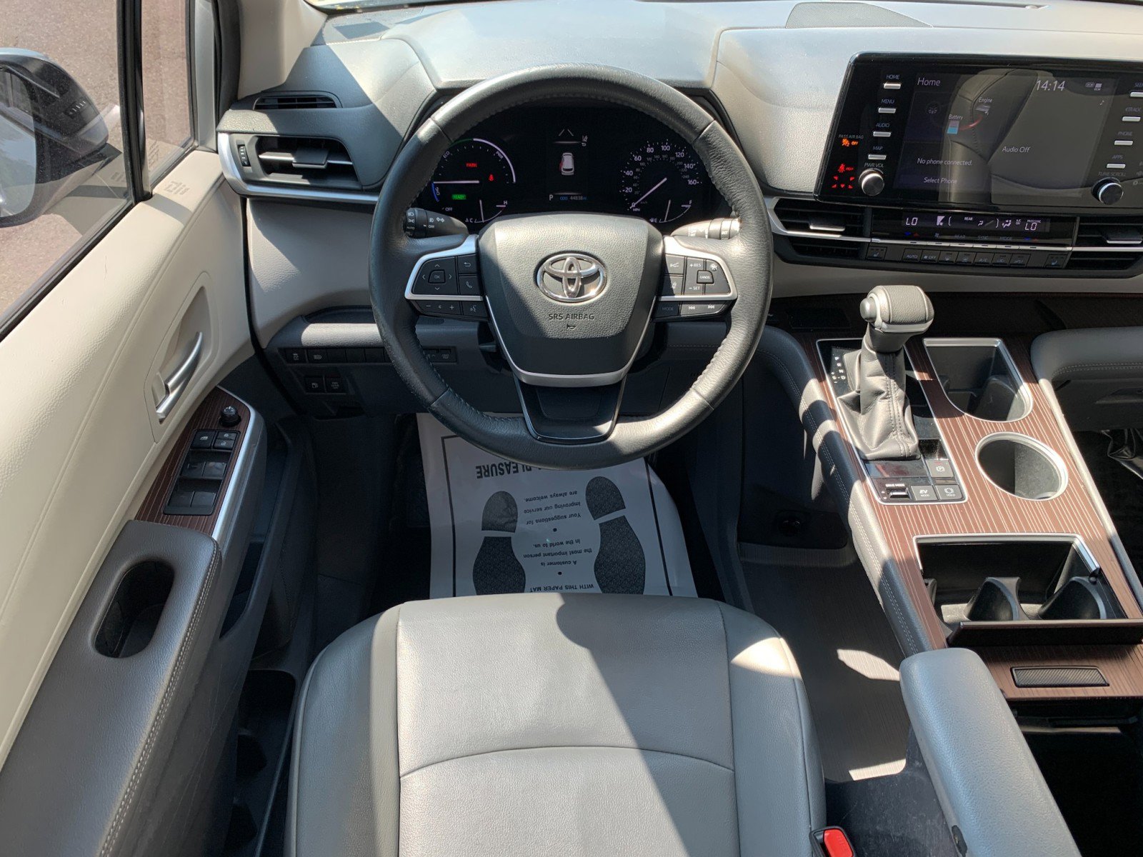 Used 2022 Toyota Sienna XLE AWD/4WD image 29