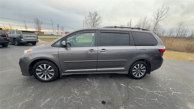 Used 2020 Toyota Sienna XLE Premium image 5