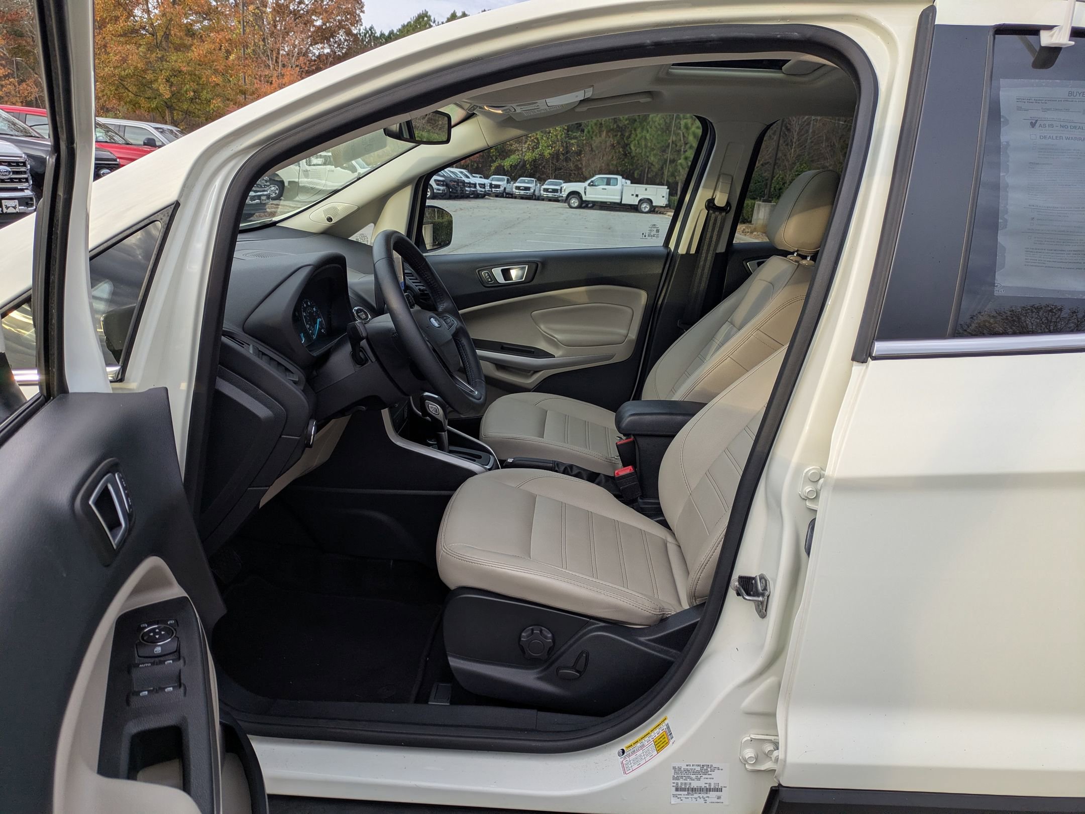 Used 2021 Ford EcoSport Titanium image 12