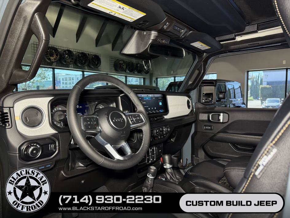 Used 2025 Jeep Wrangler Unlimited Sahara w/ Safety Group AWD/4WD image 21