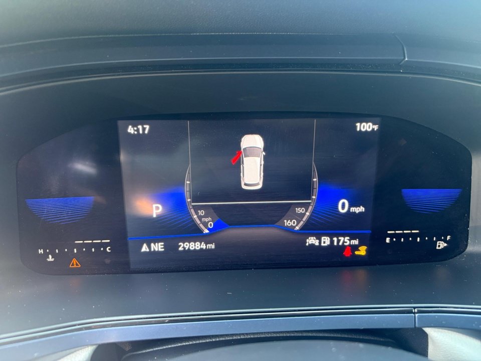 Certified 2023 Volkswagen Taos SE FWD image 11