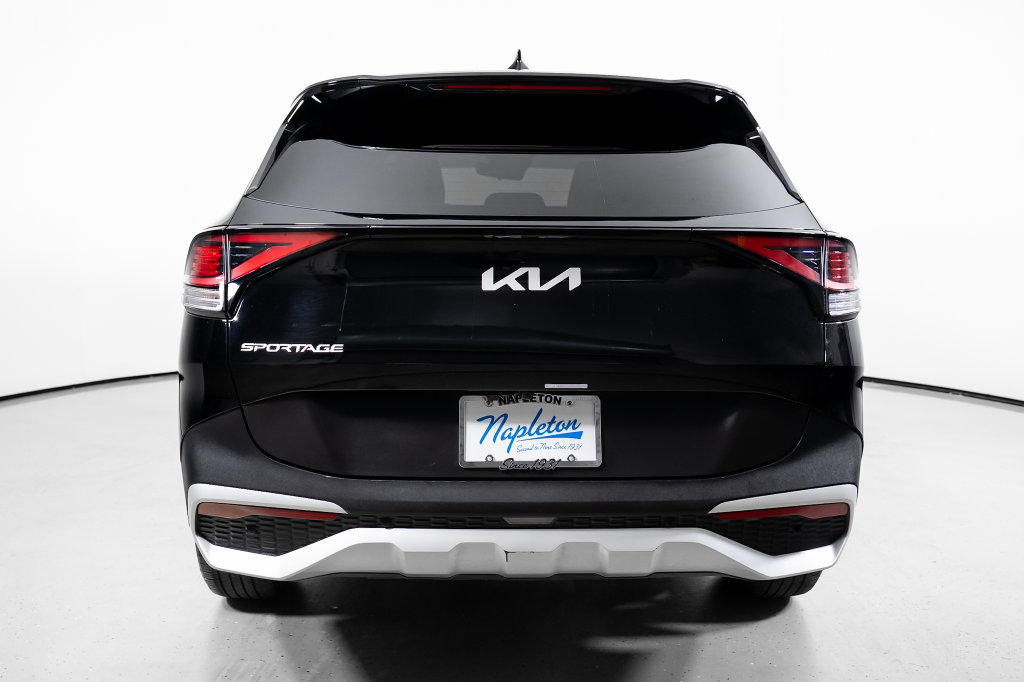 Used 2024 Kia Sportage EX FWD image 9