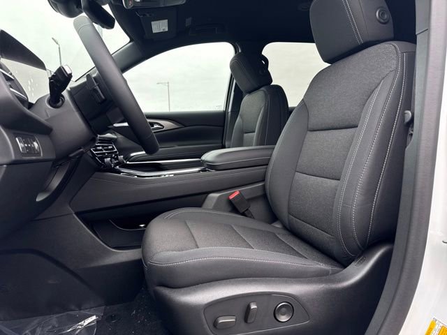New 2026 Chevrolet Traverse LT image 13