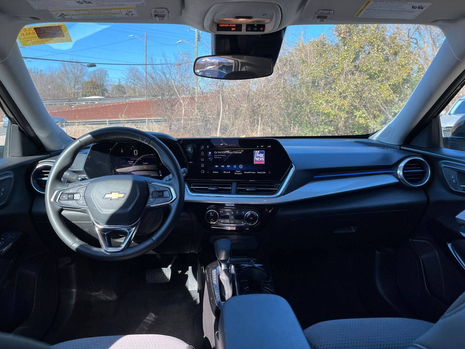 Used 2024 Chevrolet Trax LT w/ Driver Confidence Package image 31