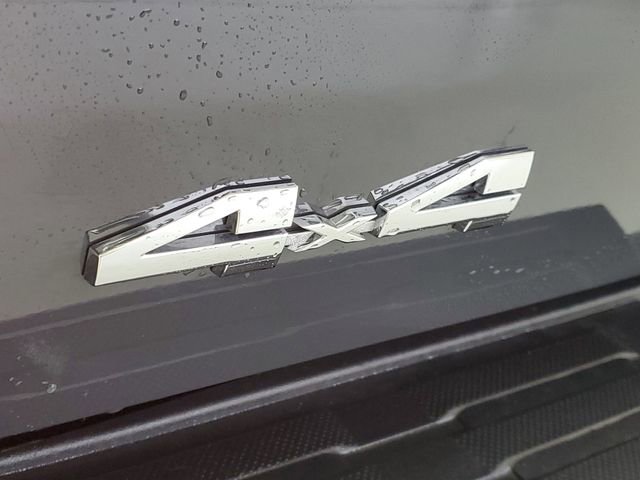 Used 2025 Toyota Tacoma SR AWD/4WD image 8