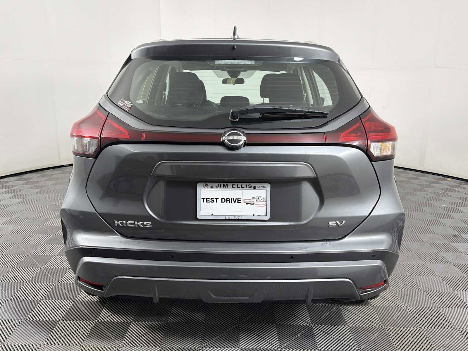 Used 2024 Nissan Kicks SV FWD image 5