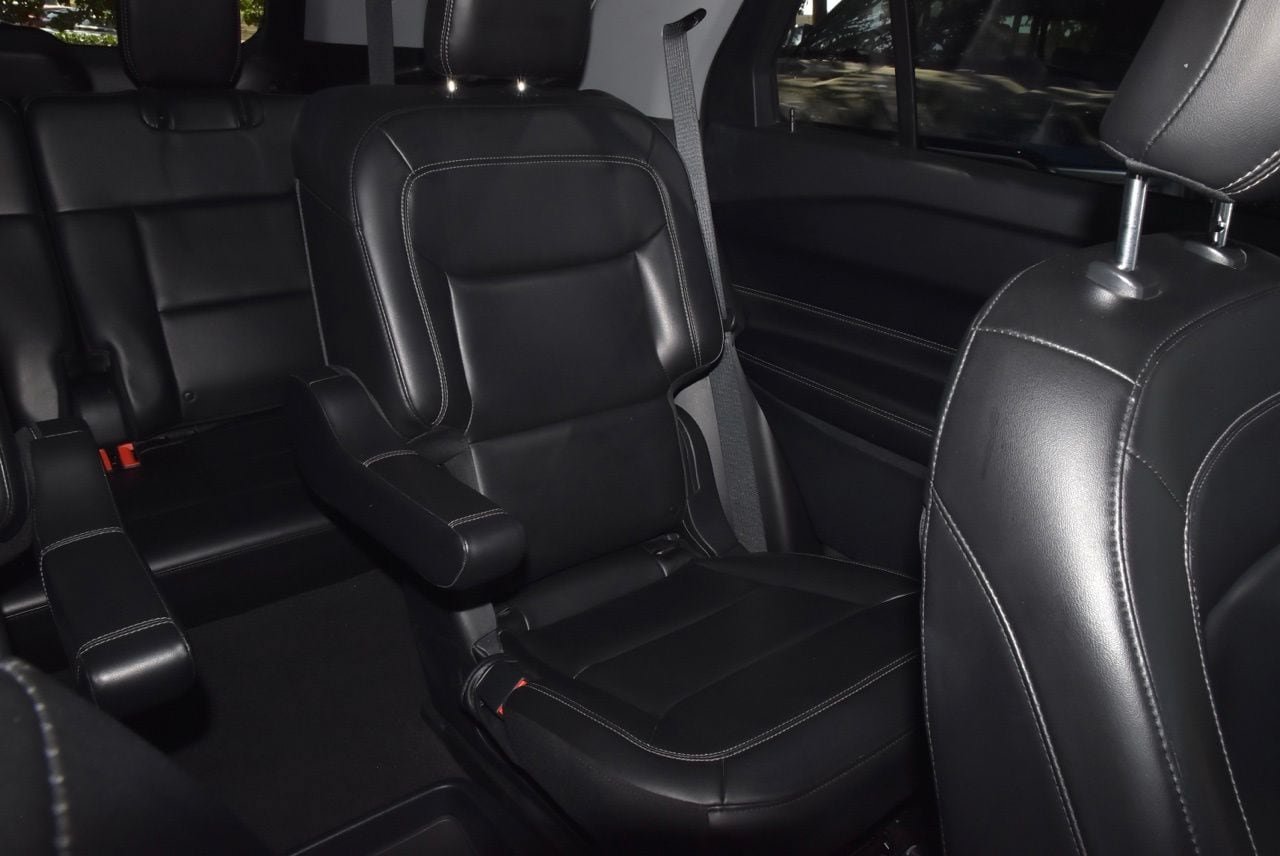 Used 2021 Ford Explorer XLT w/ Equipment Group 202A RWD image 22