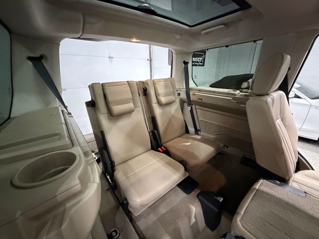 Used 2014 Land Rover LR4 HSE image 33