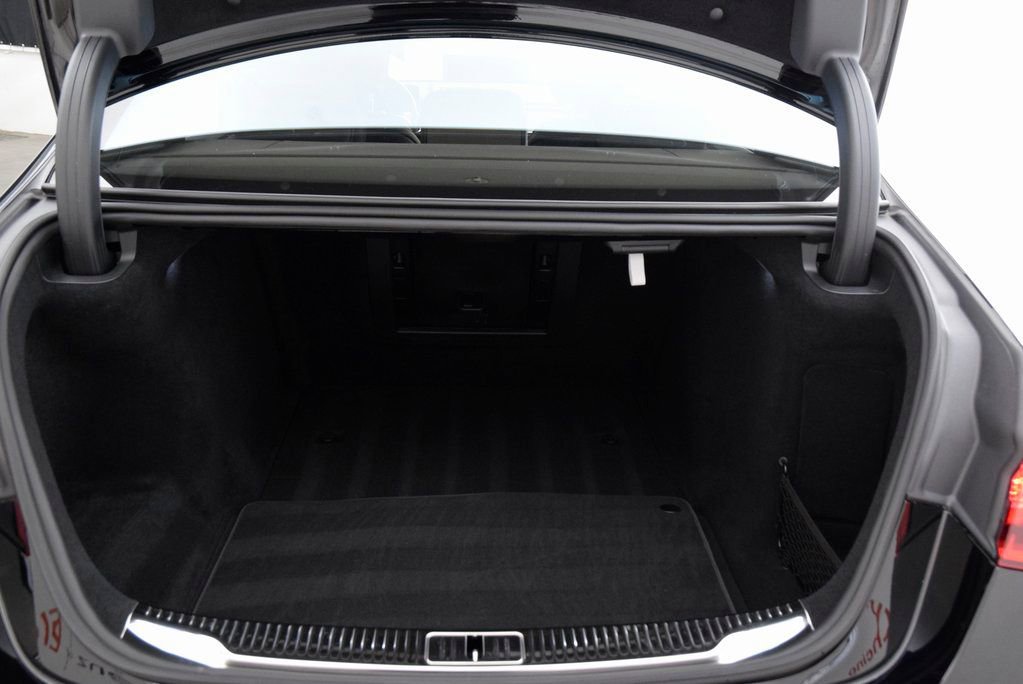Used 2025 Mercedes-Benz S 580 4MATIC Sedan image 33