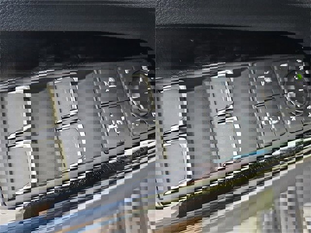 New 2025 Lexus LX 600 4WD w/ Luxury Package image 9