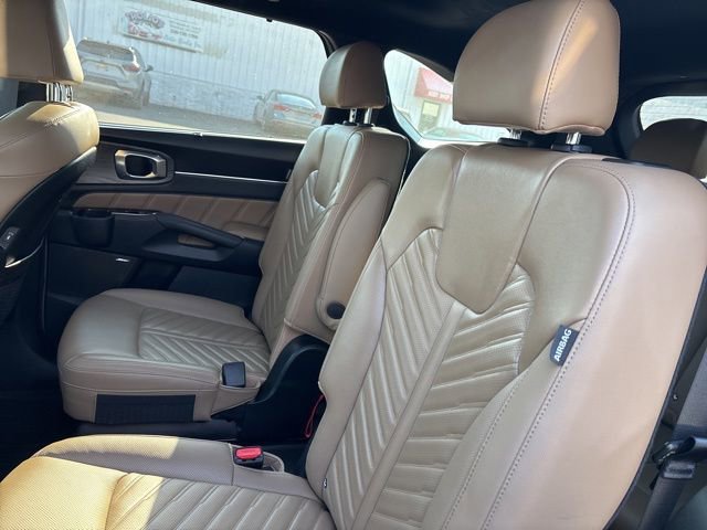 Used 2024 Kia Sorento SX Prestige w/ Olive Brown Leather Package image 6