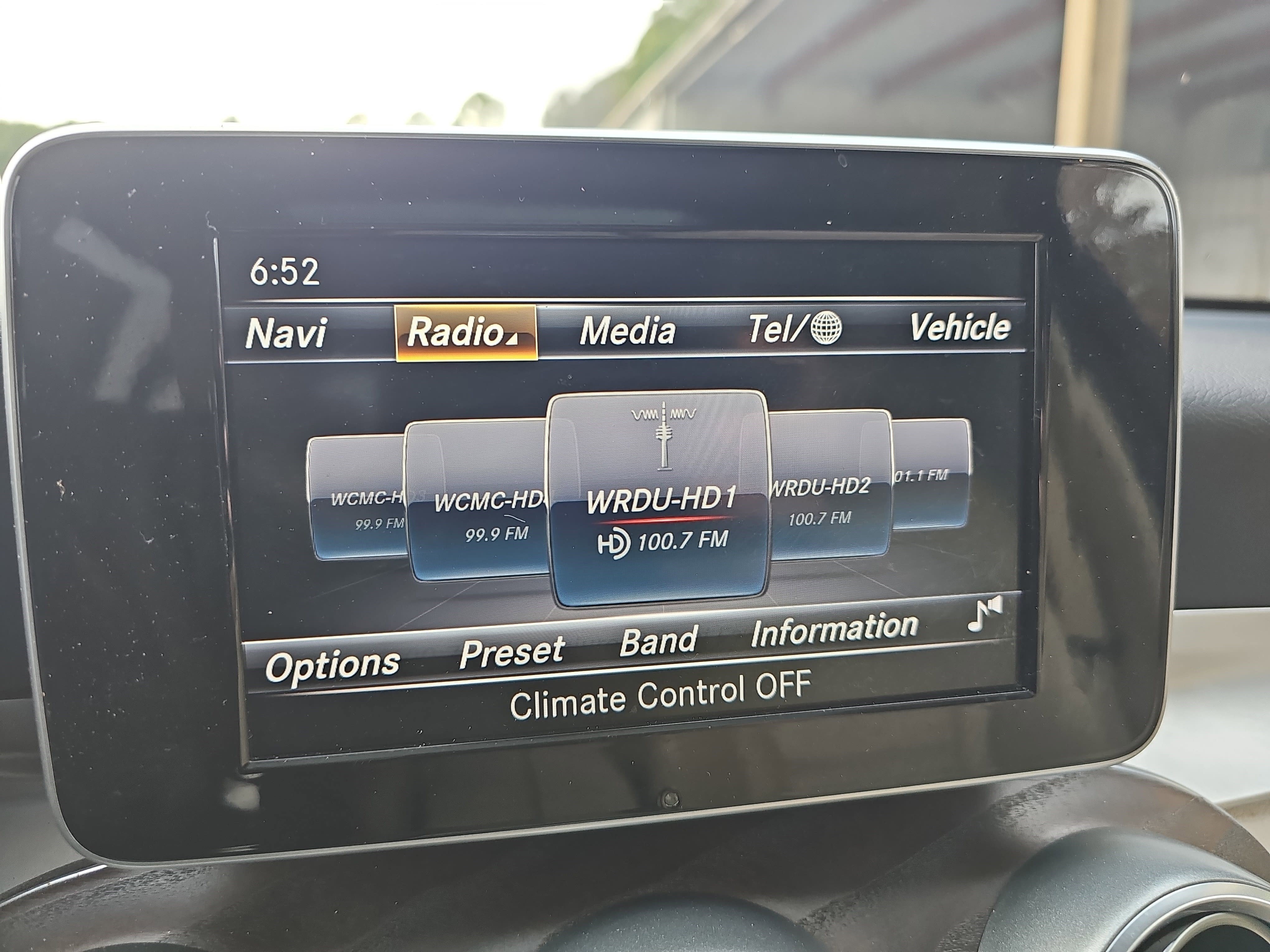 Used 2018 Mercedes-Benz GLC 300 image 24