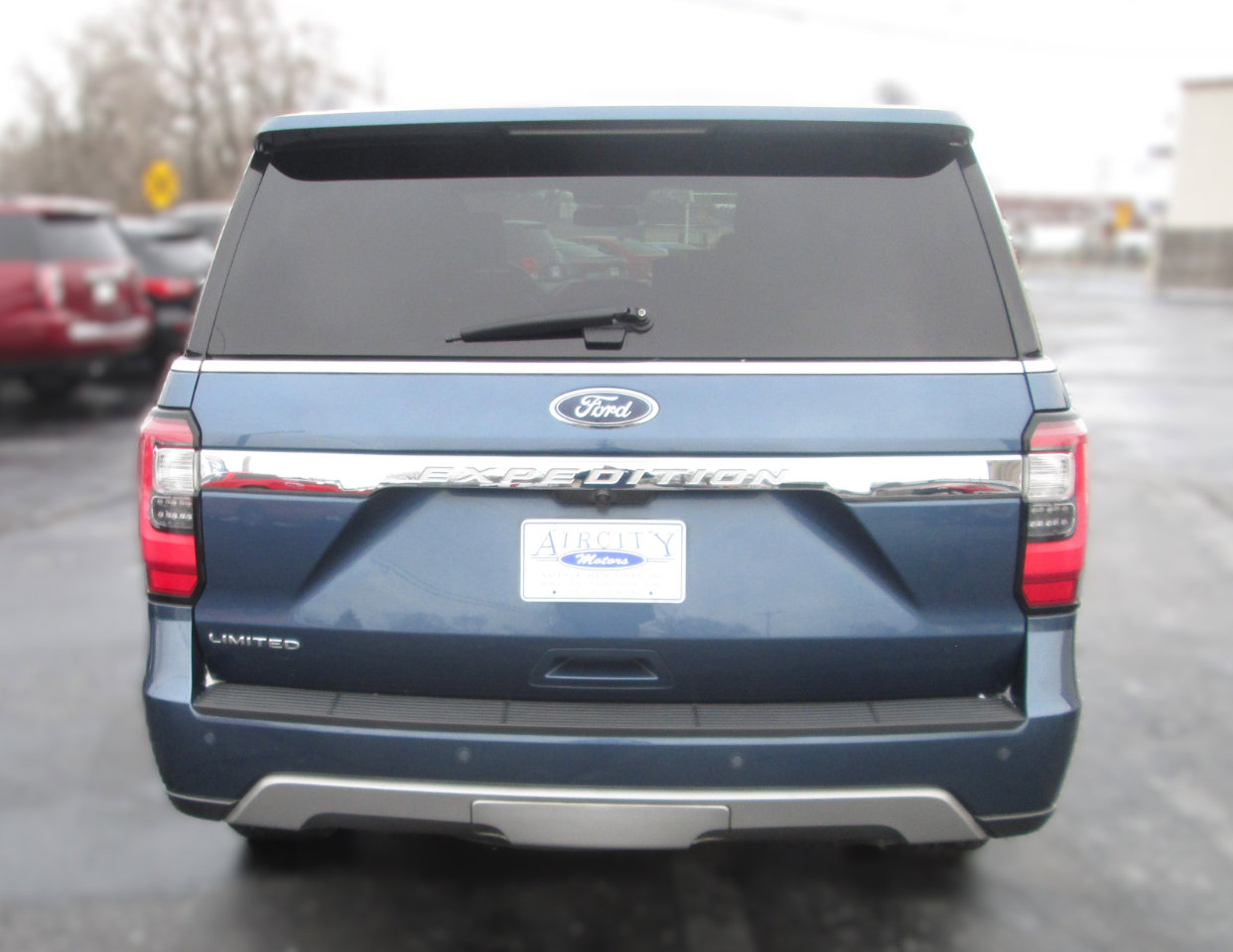 Used 2019 Ford Expedition Limited w/ Equipment Group 302A image 8