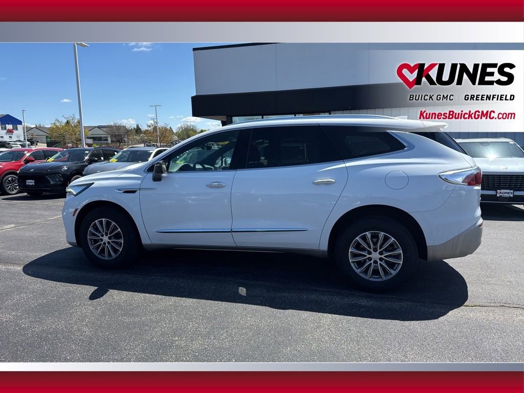 Used 2022 Buick Enclave Premium AWD/4WD image 10