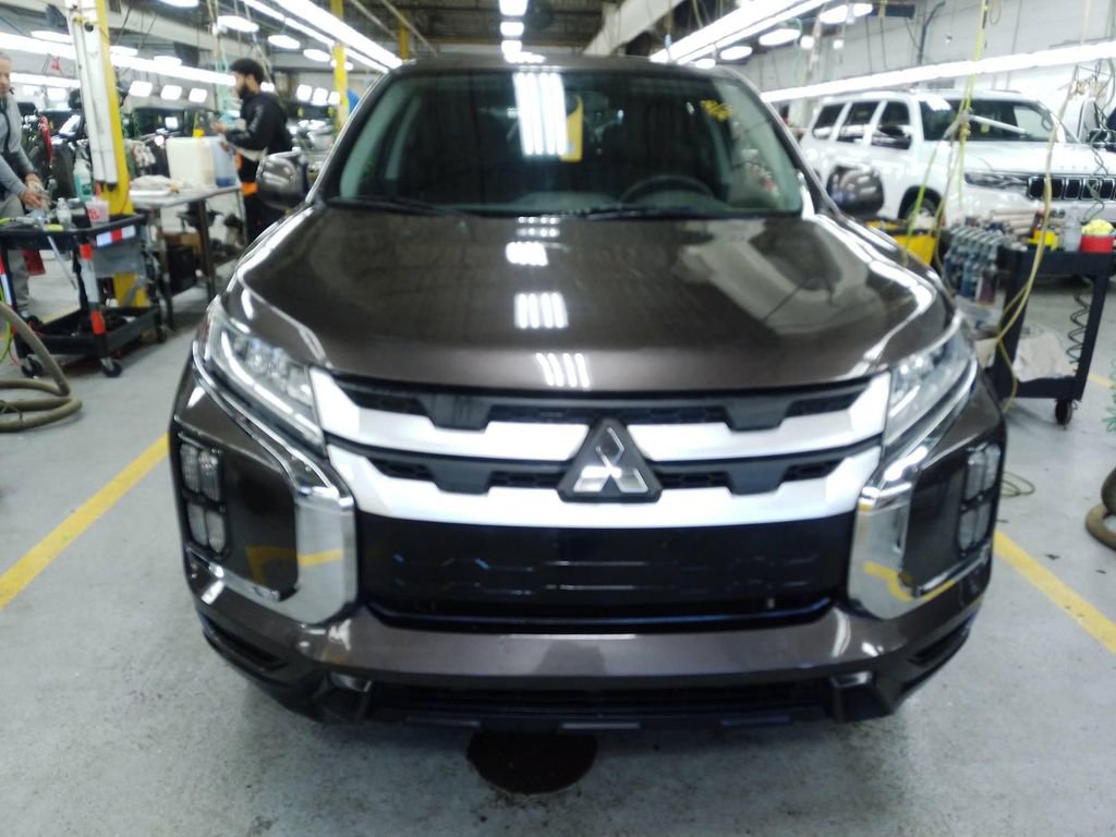 Used 2020 Mitsubishi Outlander Sport ES FWD image 3