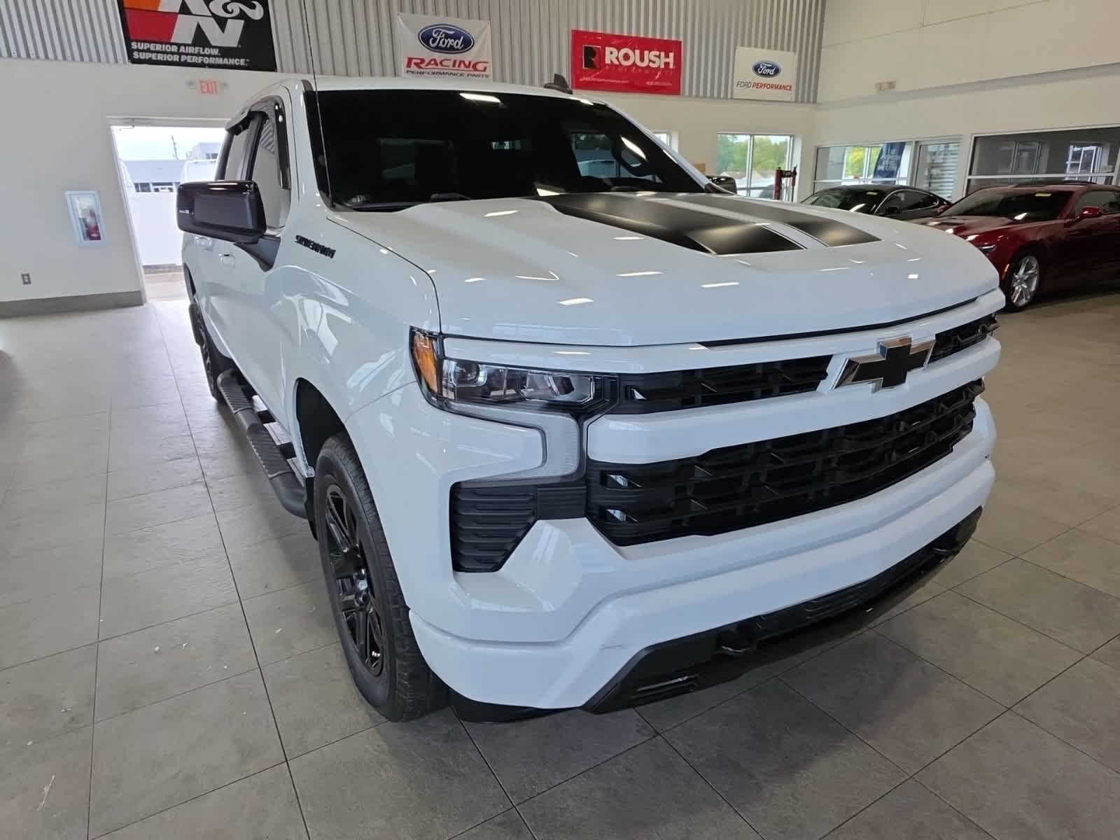 Used 2023 Chevrolet Silverado 1500 RST w/ Rally Edition AWD/4WD image 3