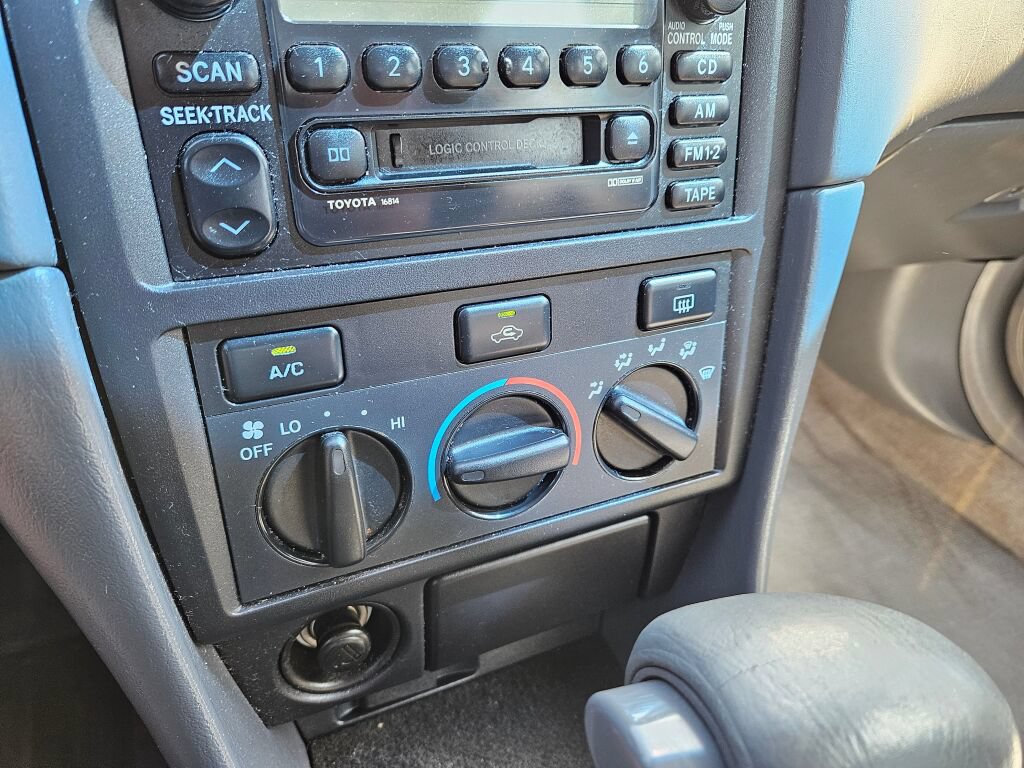 Used 2001 Toyota Camry LE FWD image 21