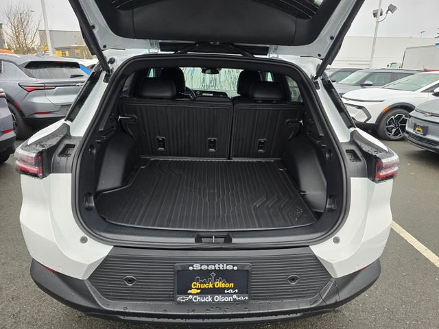 New 2026 Chevrolet Equinox EV LT AWD/4WD image 14