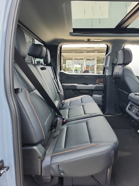 New 2026 Ford F350 Lariat w/ Black Appearance Package AWD/4WD image 29