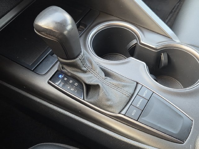 Certified 2022 Toyota Camry SE w/ Convenience Package FWD image 29