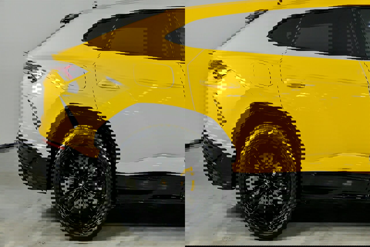 Used 2021 Lamborghini Urus image 13