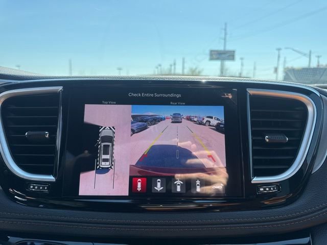 New 2026 Chrysler Pacifica Pinnacle image 21