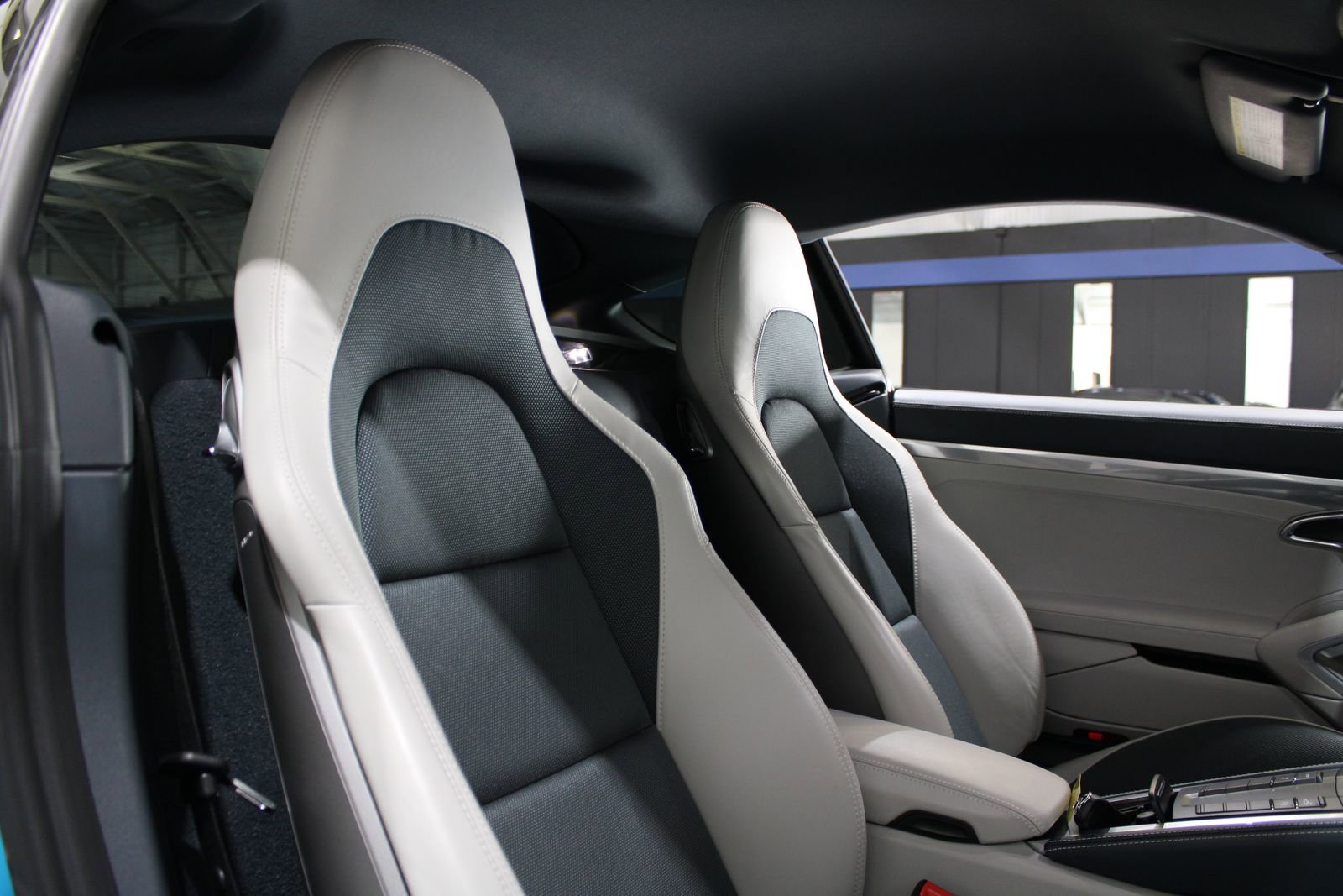 Used 2018 Porsche 718 Cayman image 19