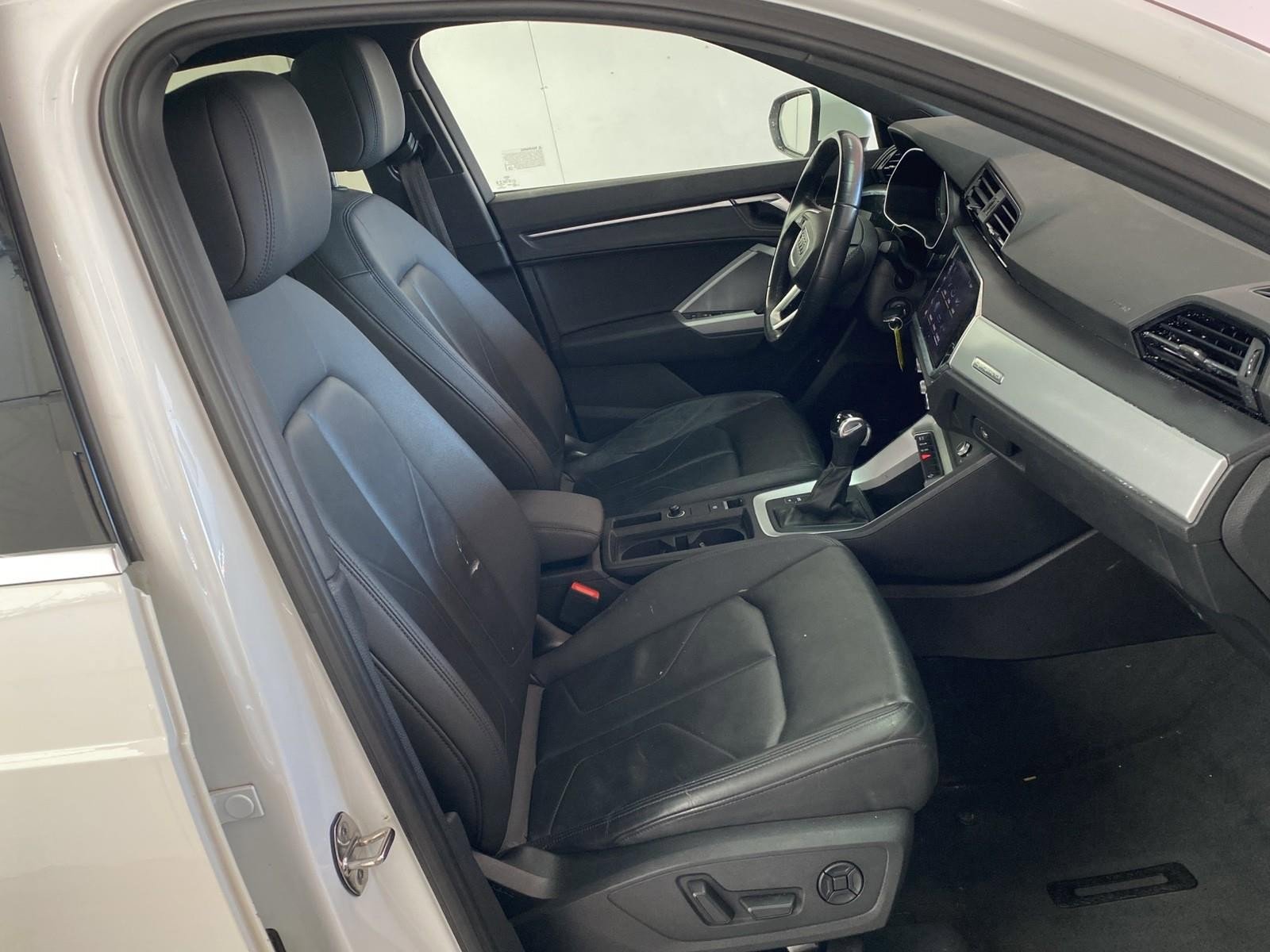 Used 2021 Audi Q3 2.0T Premium image 9