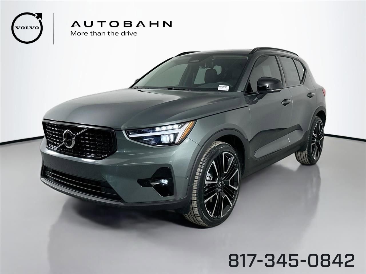 New 2026 Volvo XC40 B4 Plus w/ Climate Package