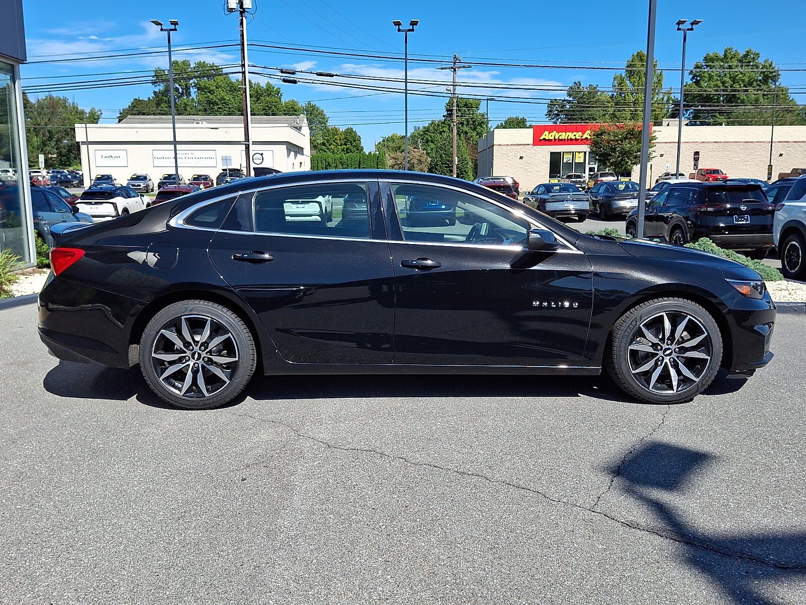 Used 2018 Chevrolet Malibu LT FWD image 8