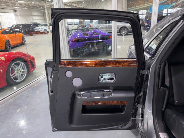 Used 2010 Rolls-Royce Ghost RWD image 48