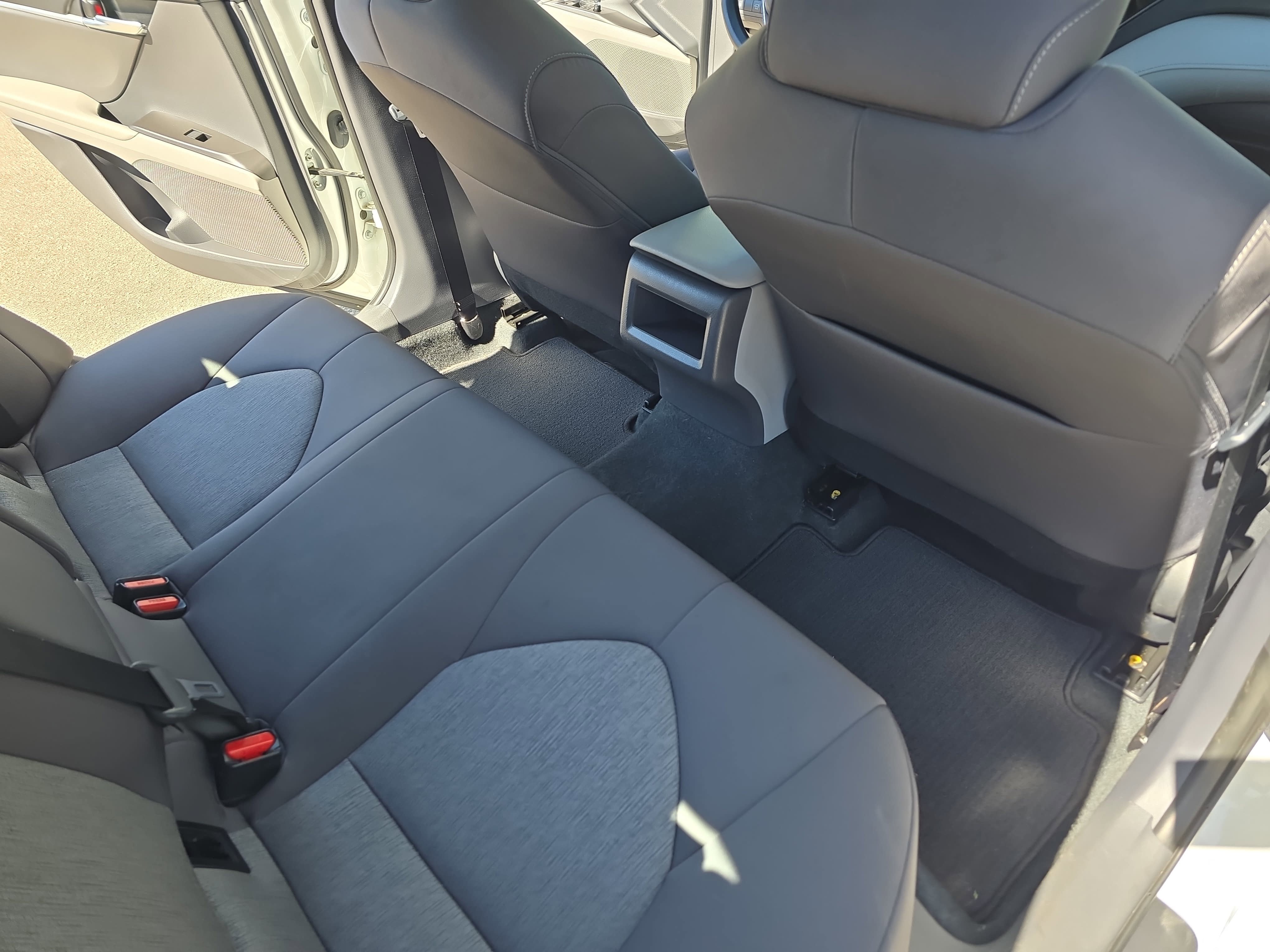 Used 2023 Toyota Camry LE FWD image 11