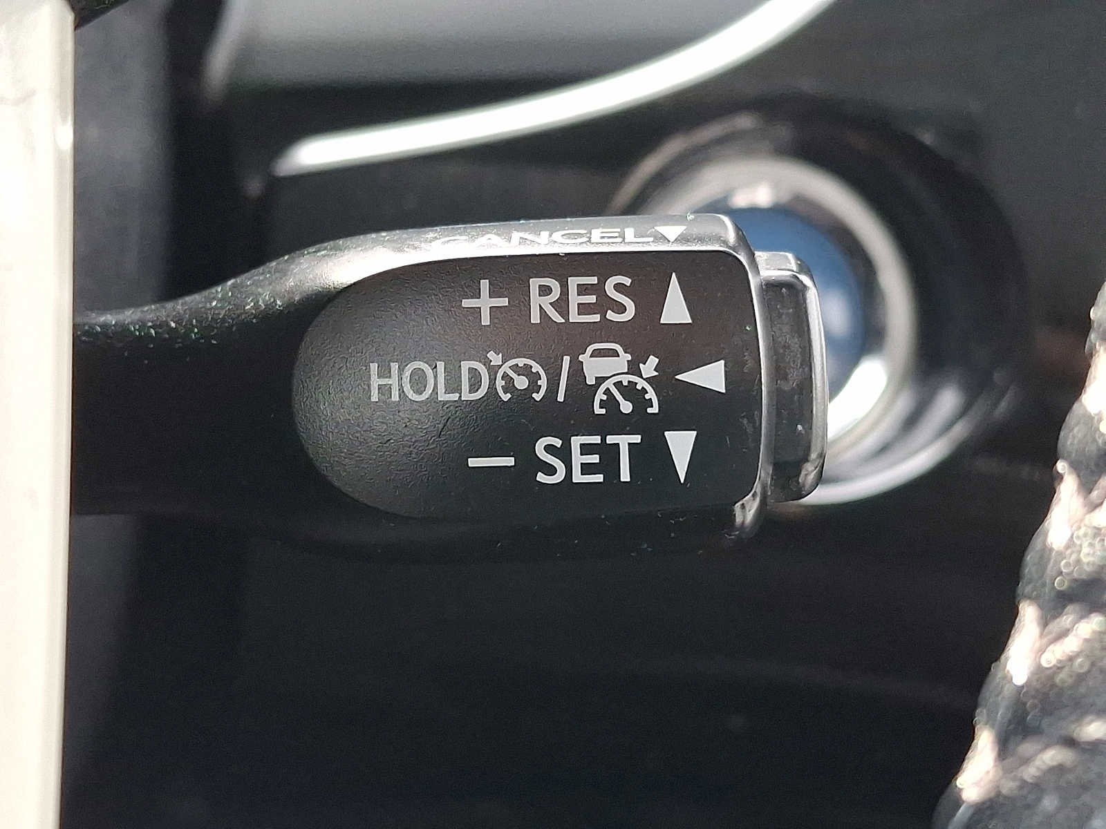 Used 2016 Toyota Prius Four image 20