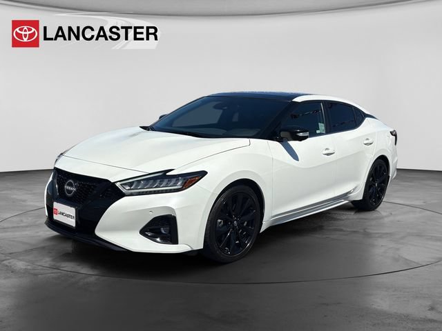 Used 2023 Nissan Maxima SR w/ Sport Mat Group FWD image 3