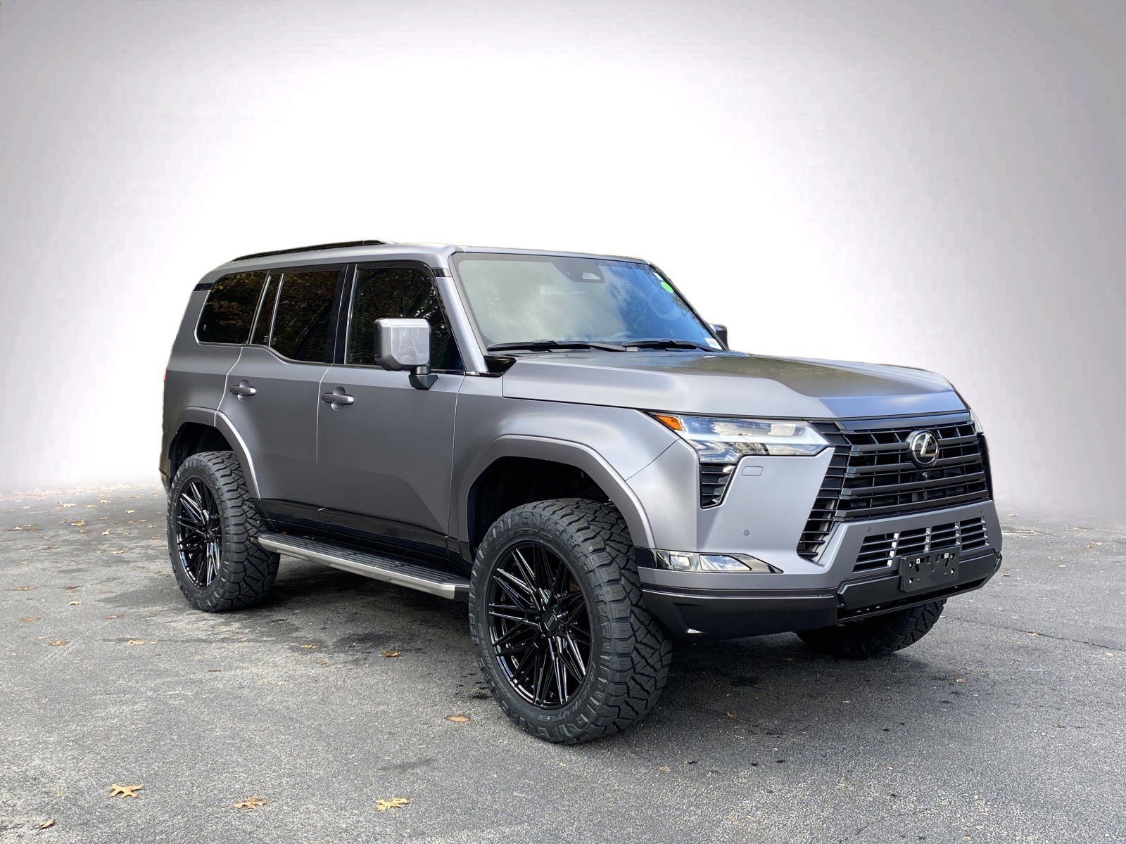 Used 2025 Lexus GX 550 w/ Cold Area Package image 2