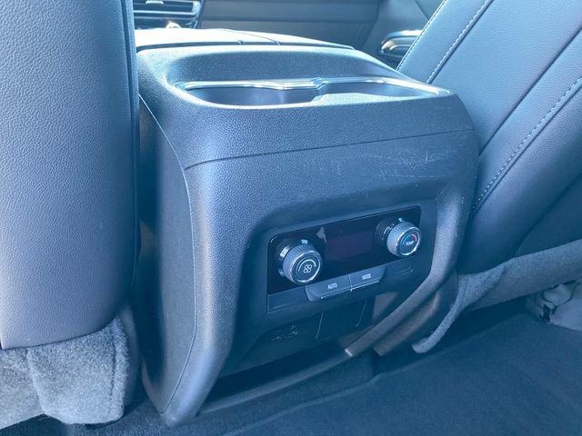 Certified 2025 Chevrolet Traverse LT FWD image 22