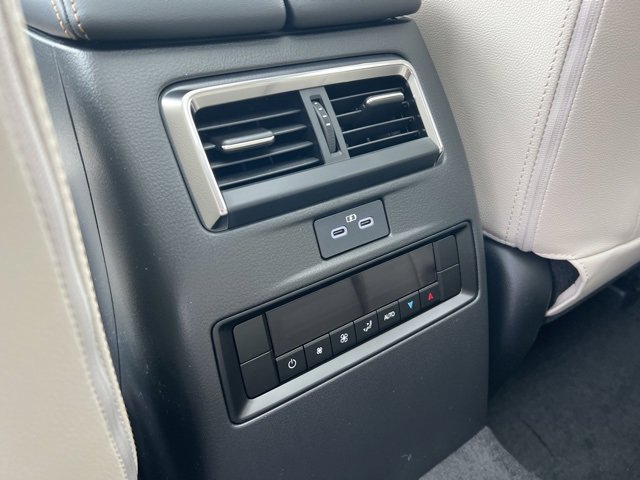 New 2025 MAZDA CX-70 Plug-In Hybrid w/ Premium Pkg image 29