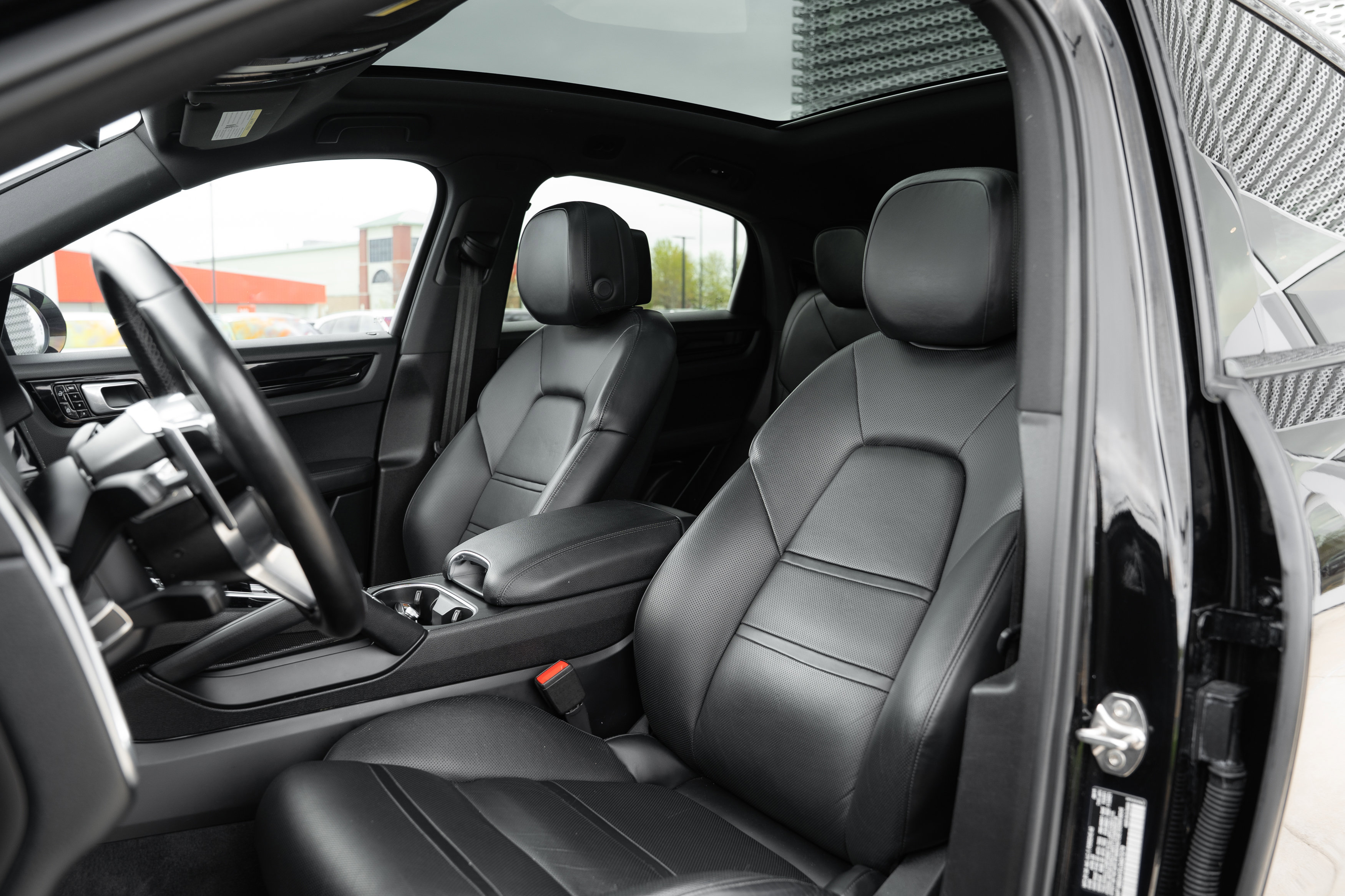 Used 2020 Porsche Cayenne S AWD/4WD image 22