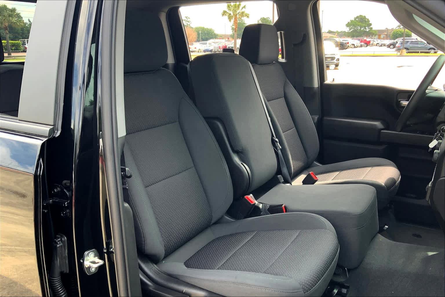 Certified 2021 Chevrolet Silverado 1500 Custom RWD image 9