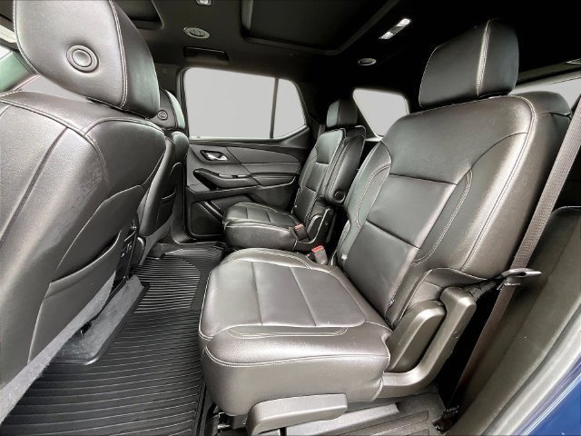 Used 2023 Chevrolet Traverse LT w/ LT Premium Package AWD/4WD image 15
