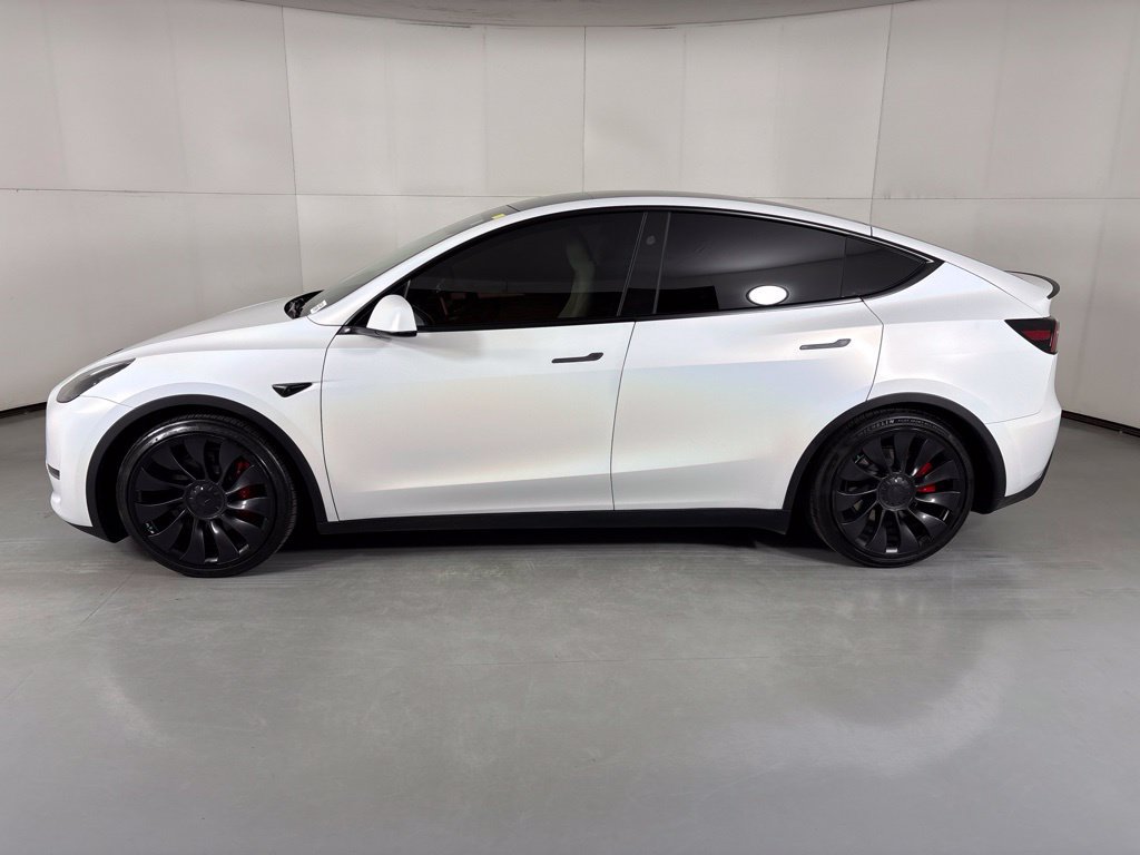 Used 2024 Tesla Model Y Performance AWD/4WD image 5