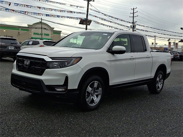 Certified 2025 Honda Ridgeline RTL image 3