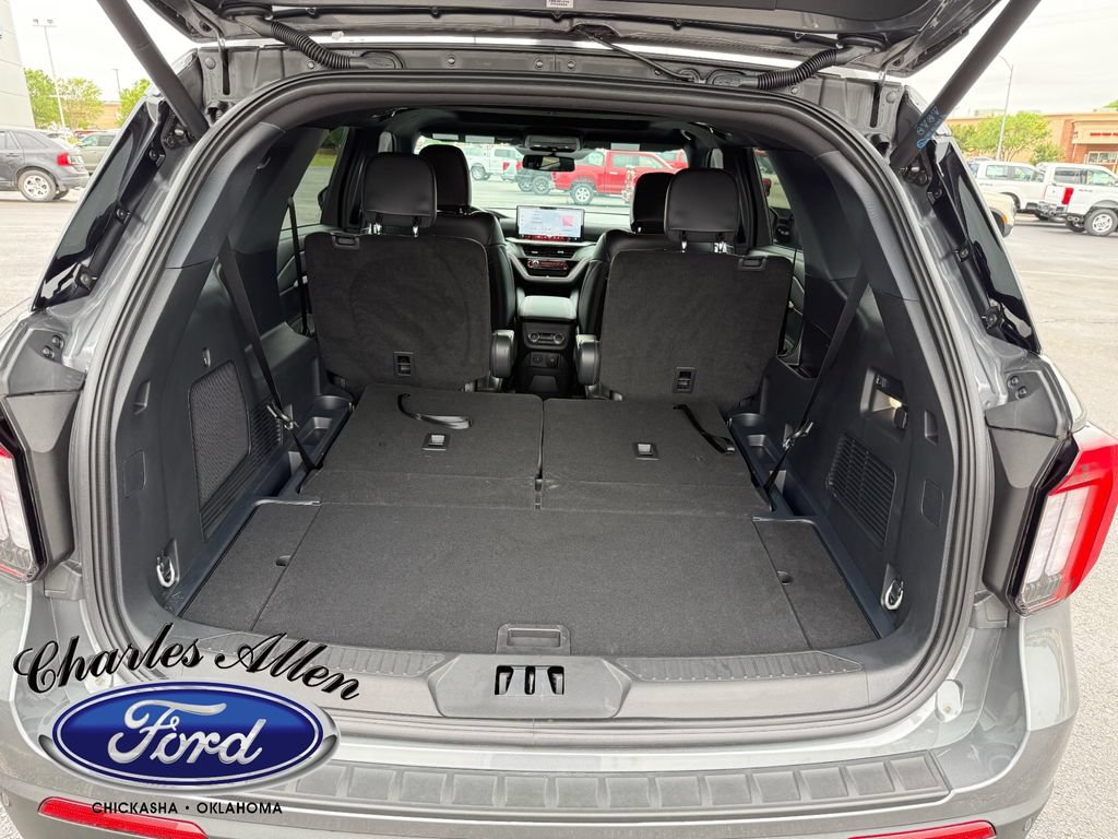 Used 2025 Ford Explorer ST-Line w/ Premium Package AWD/4WD image 21