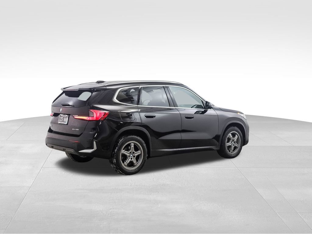 Certified 2023 BMW X1 xDrive28i w/ Convenience Package image 5