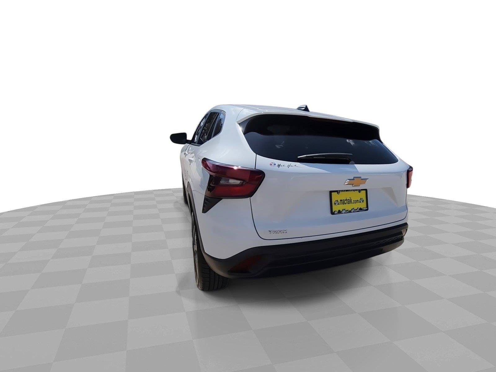 Used 2025 Chevrolet Trax LS FWD image 7