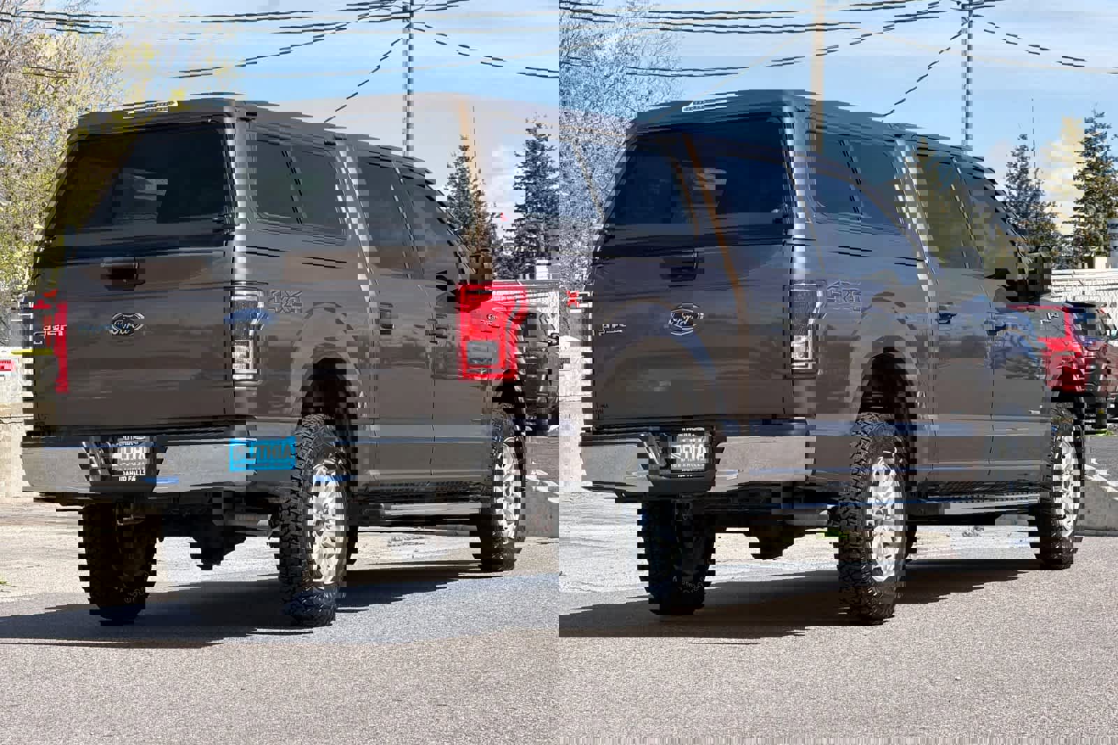 Used 2017 Ford F150 XLT w/ Equipment Group 301A Mid image 2