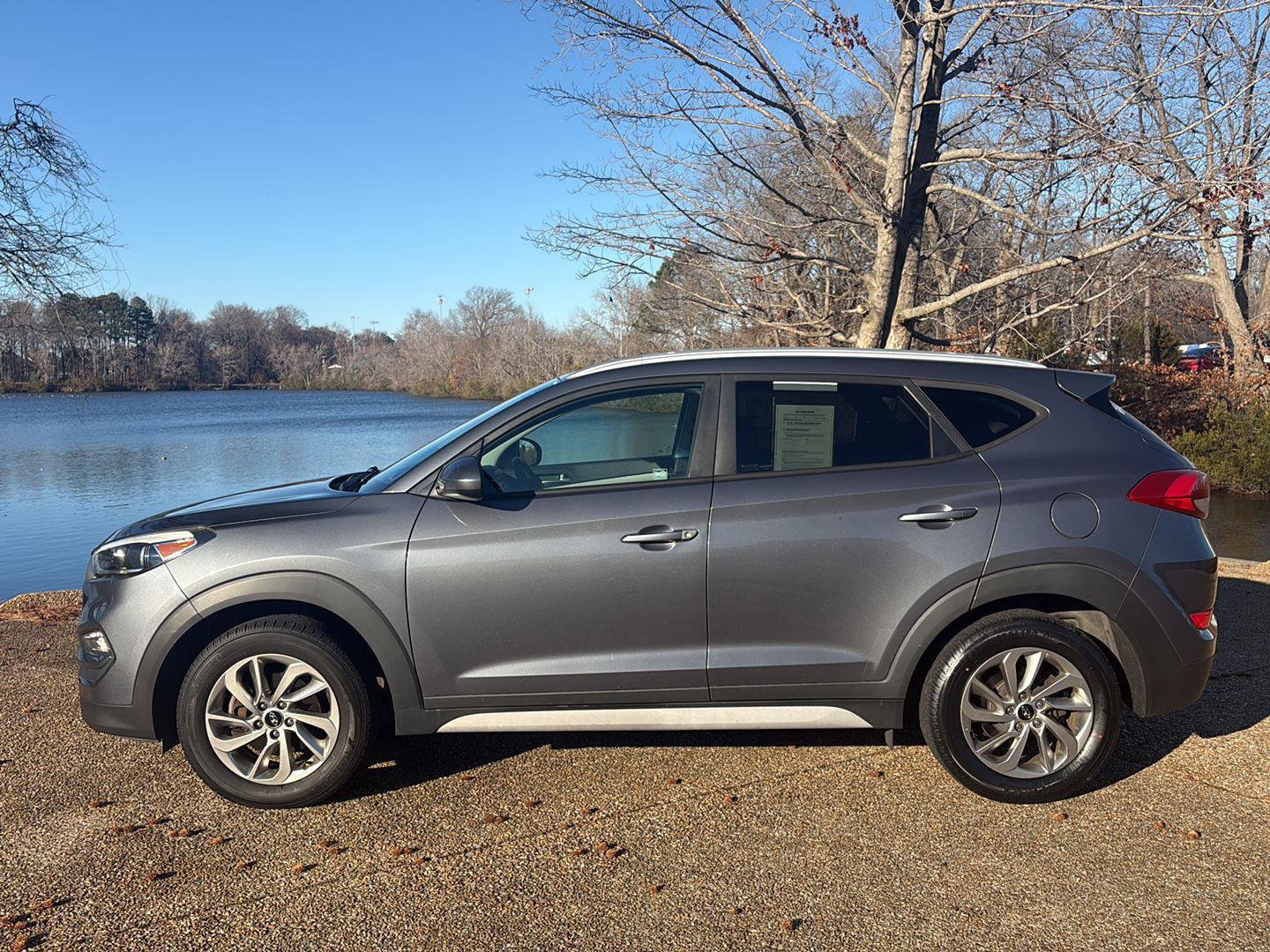 Used 2017 Hyundai Tucson SE AWD/4WD image 10