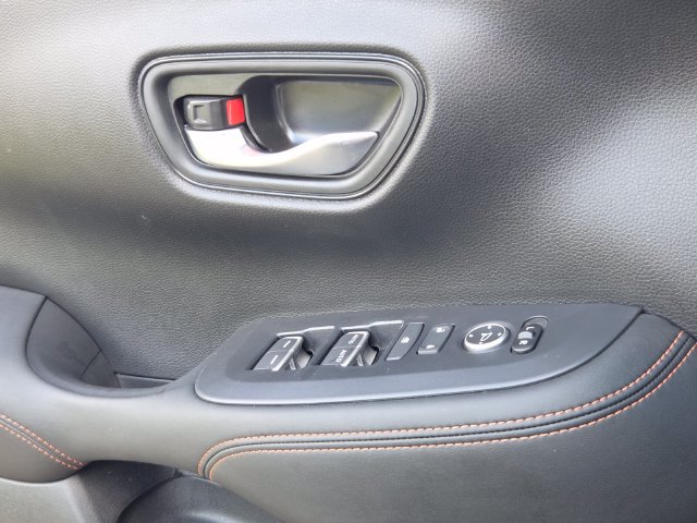Used 2025 Honda HR-V Sport image 30