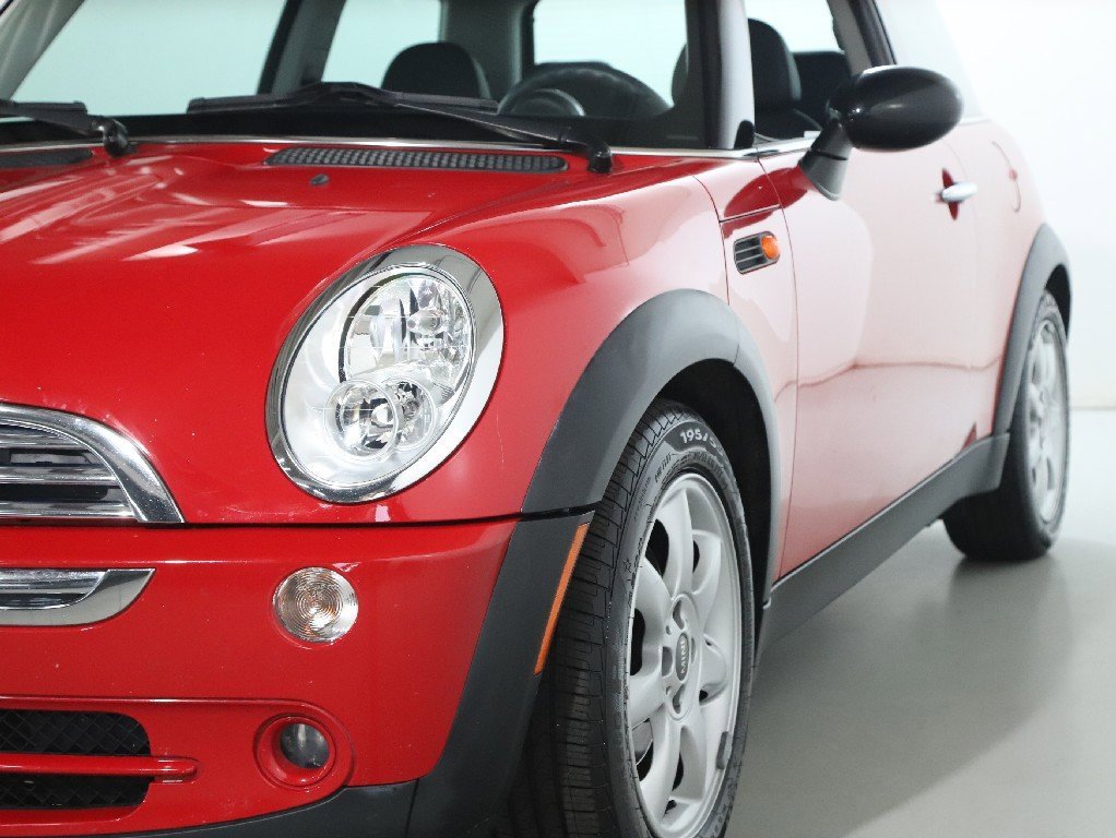 Used 2006 MINI Cooper Hardtop image 3