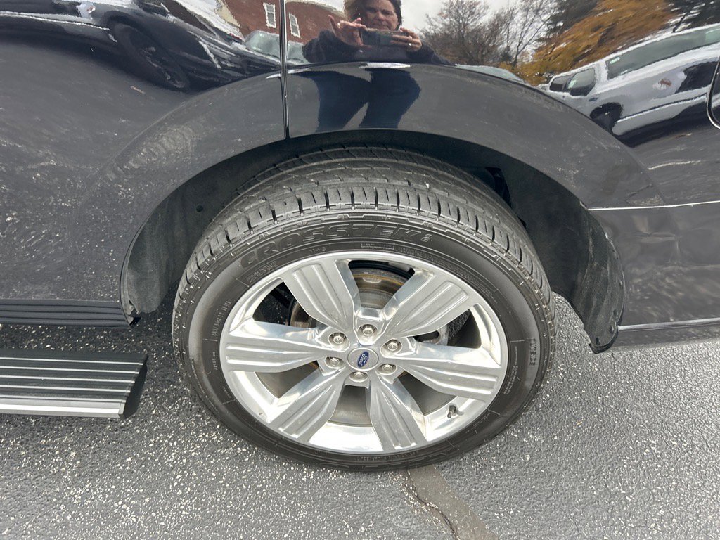 Used 2022 Ford Expedition Platinum image 36